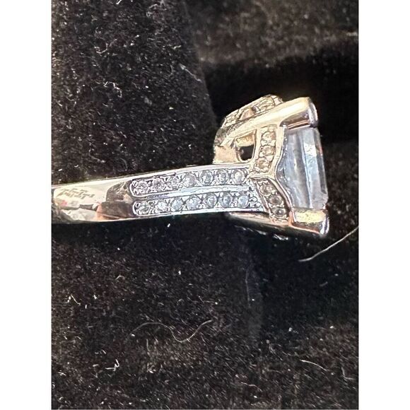 7 CT Top Quality CZ engagement ring - Picture 5 of 8